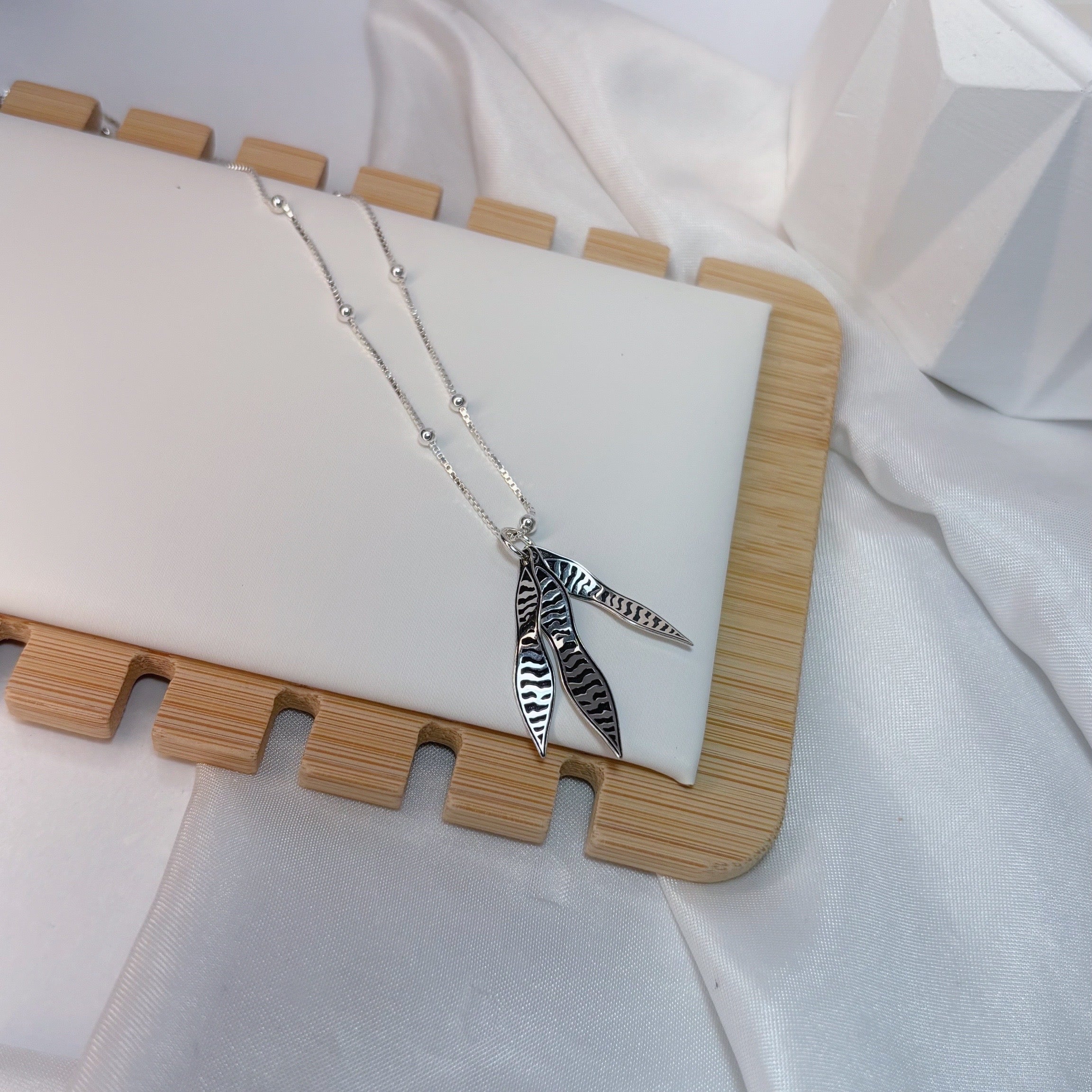 Colar patuá espada de São Jorge prata 925