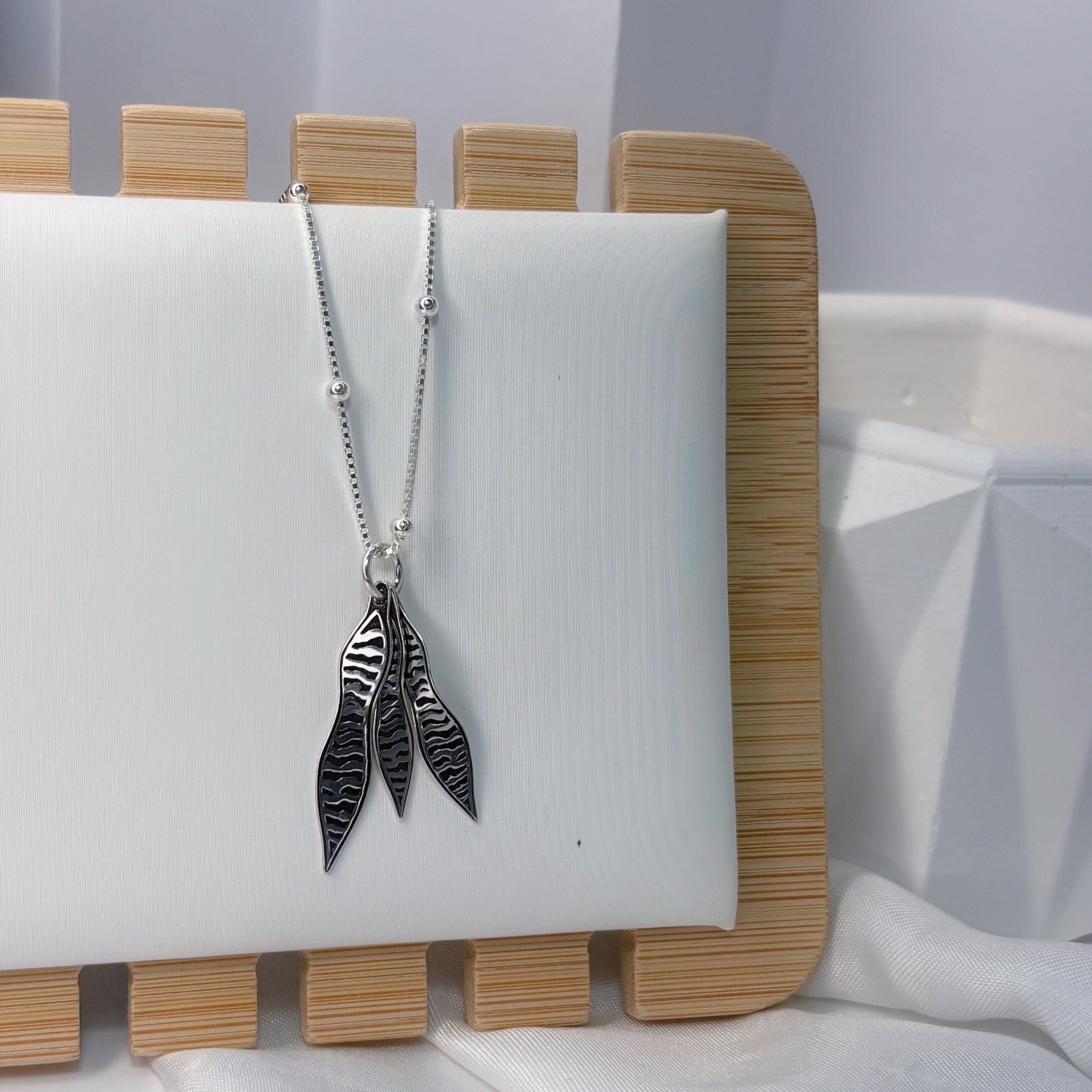 Colar patuá espada de São Jorge prata 925