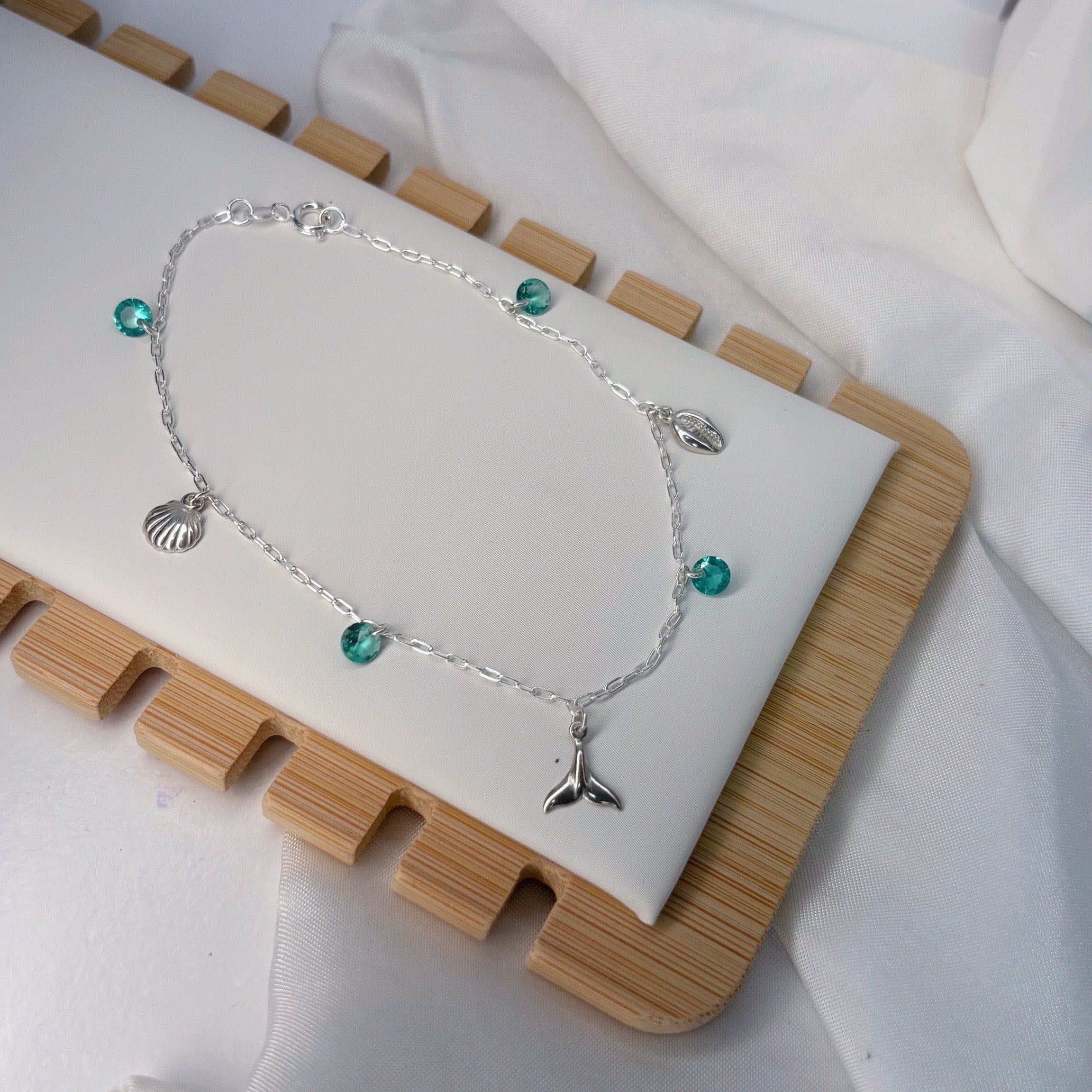 Tornozeleira rabo de sereia e concha prata 925