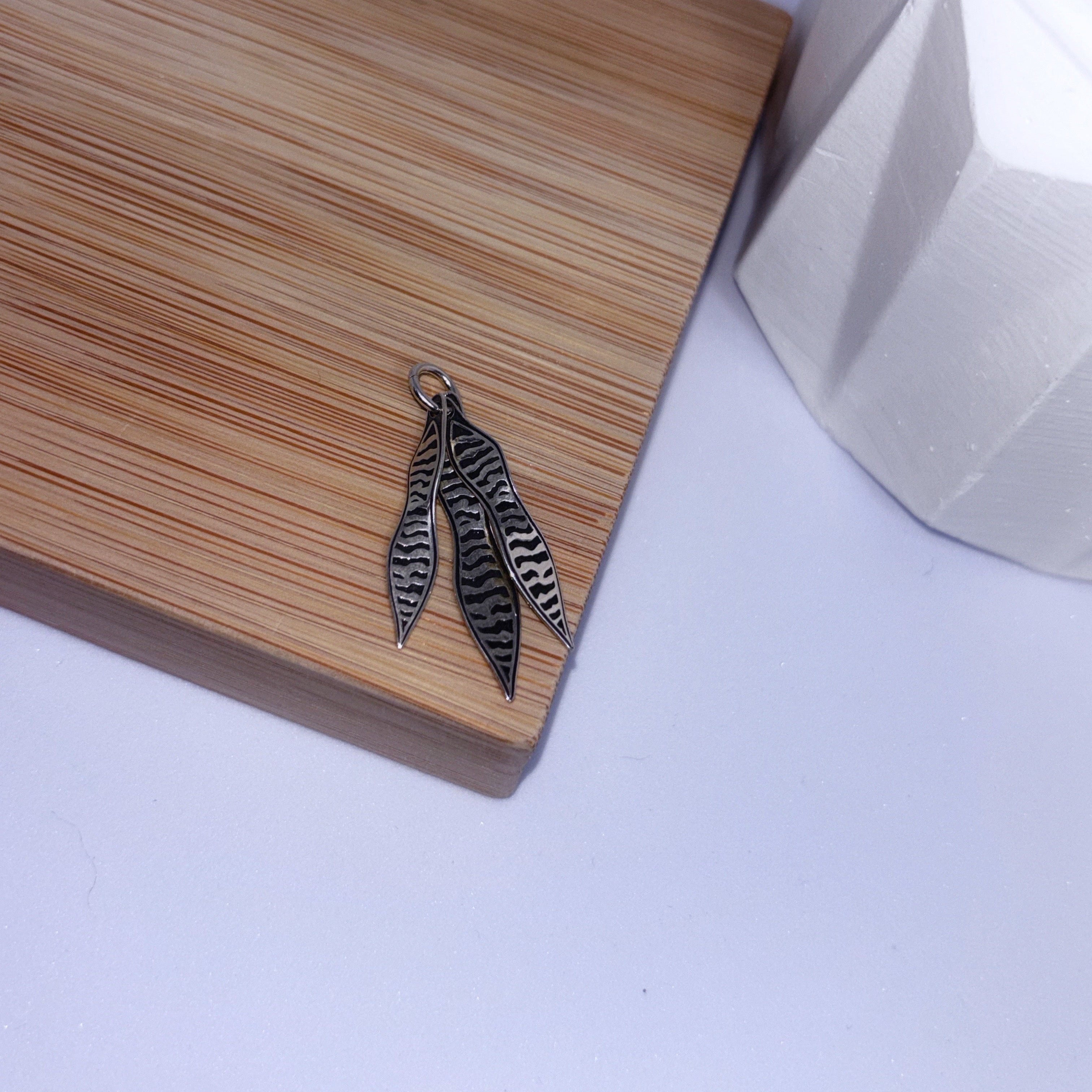 Pingente de Prata Patuá espada de São Jorge prata 925