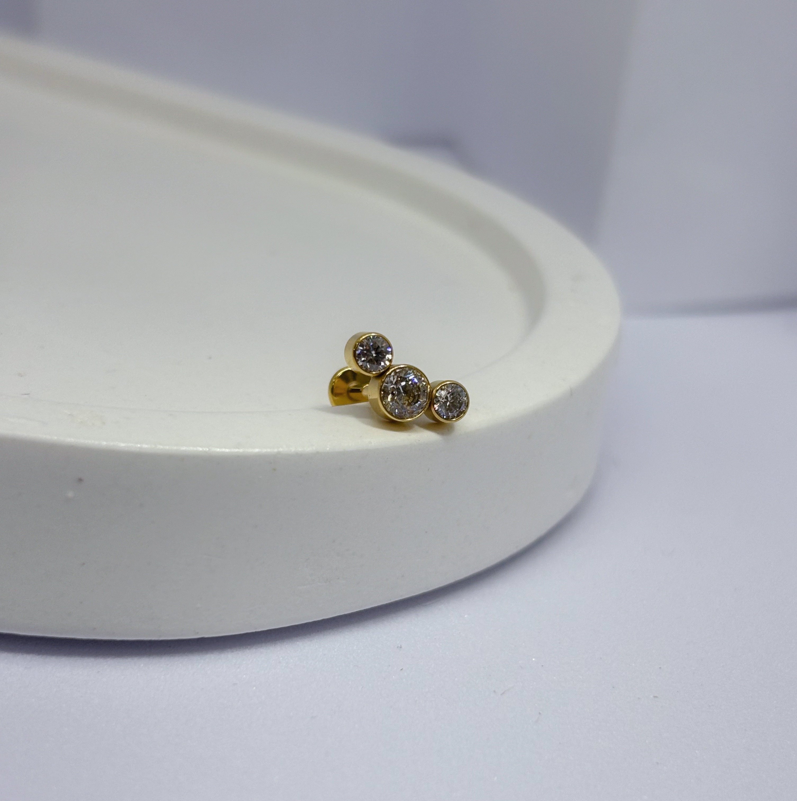 Piercing Labret cluster